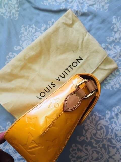 Authentic LV Bellflower - Pm Yellow Vernis Cross Body Bag, Luxury, Bags &  Wallets on Carousell