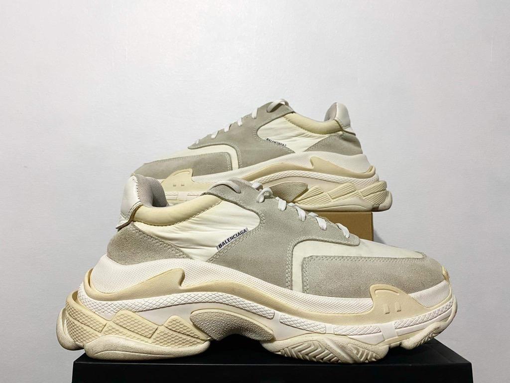 balenciaga triple s v2 white