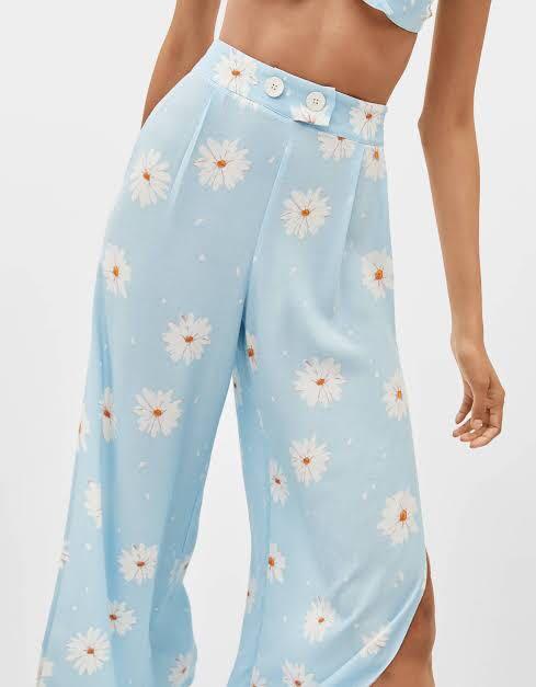 Bershka blue daisy trouser, Fesyen 