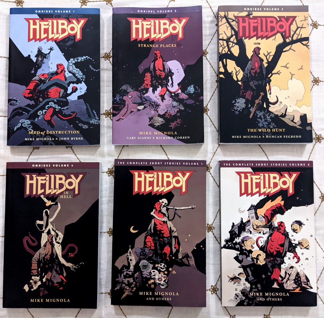 美人姉妹Hellboy Complete Omnibus Collection 英語 洋書