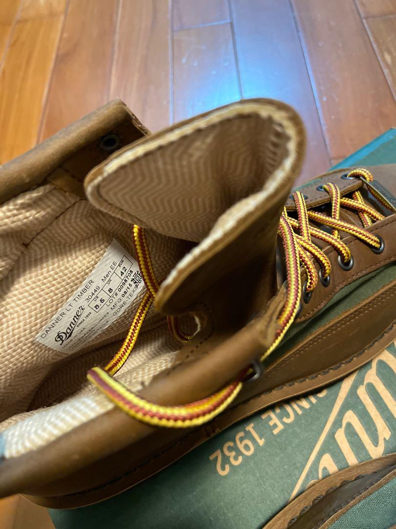 Danner Light Timber #30449 （分類：西裝鞋）位於 Hong Kong。 由 autokingkong 提交（商品編號 1046472318，圖片 3）。簡介： Light Timber 第一代,Made in USA, Gore-Tex, Vibram鞋底, 全新、未着、網購美國、隨鞋附送原裝鞋墊。鞋盒上相片 size eur42 us8.5 。