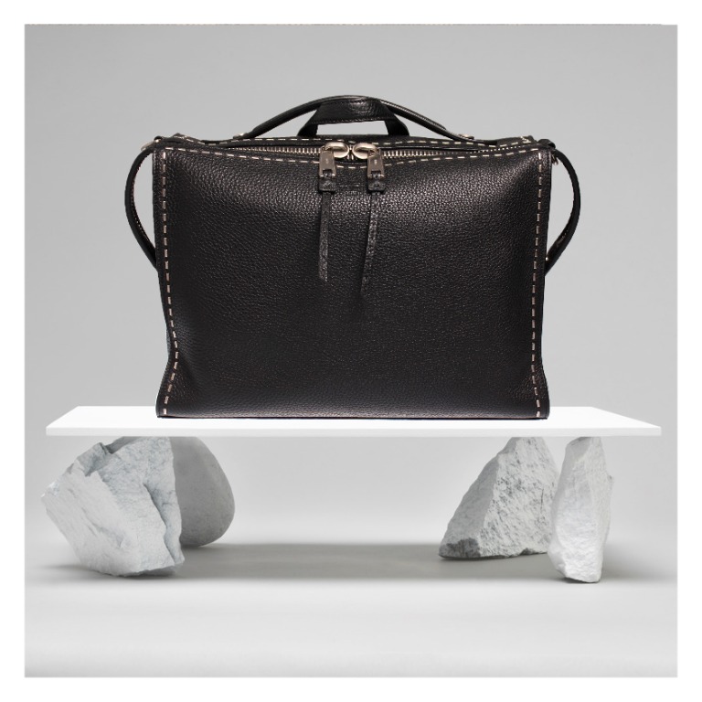 Fendi selleria messenger bag on sale