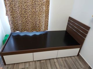 （分類：）位於 。 由 friday000 提交（商品編號 1046480288，圖片 1）。簡介： 。