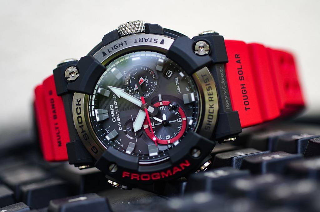 frogman red