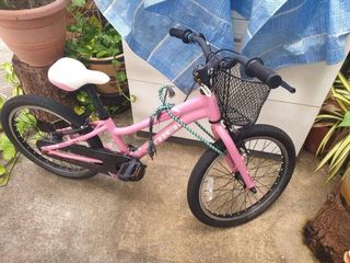 (Category: ) located in . Submitted by kewpie0316 (Listing ID 1046604075, Image 1). Description: .
