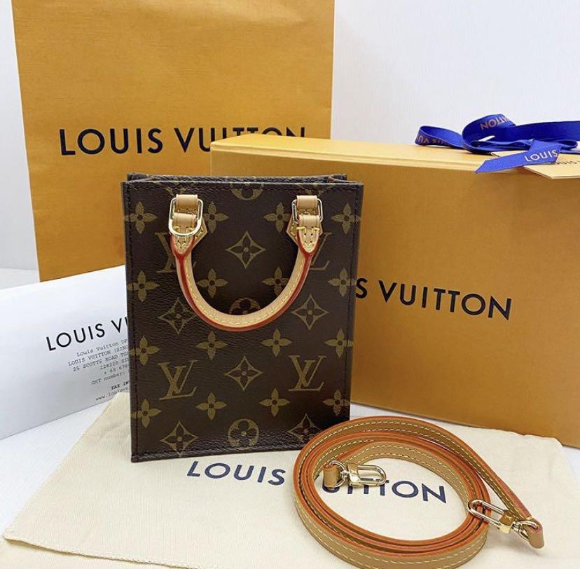 Shop Louis Vuitton PETIT SAC PLAT Plain Leather Logo Handbags (M46265) by  12Avenue