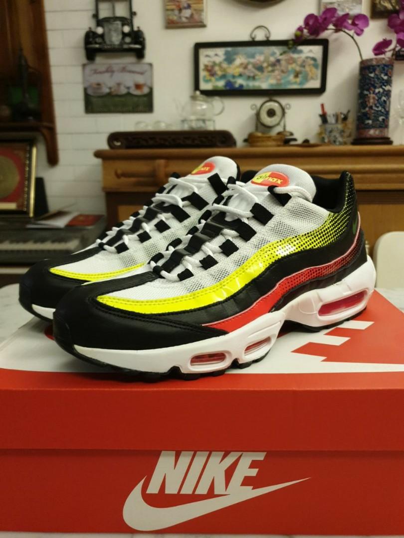 running in air max 95