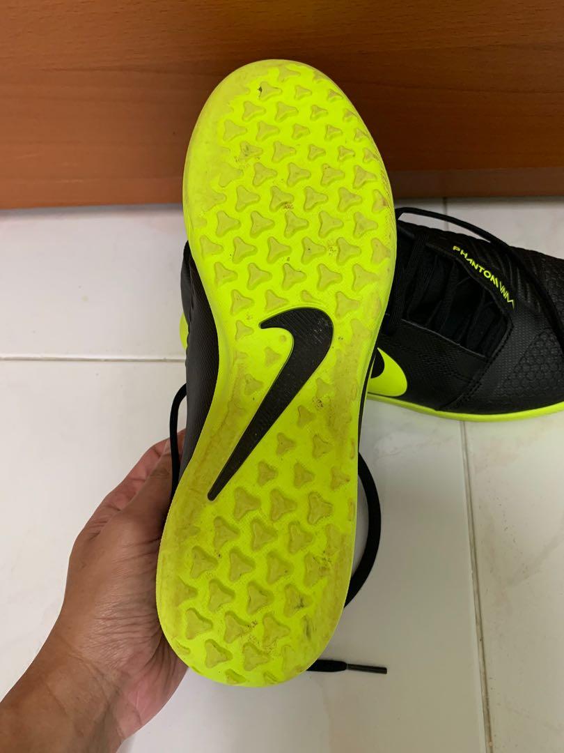 nike phantom turf shoes