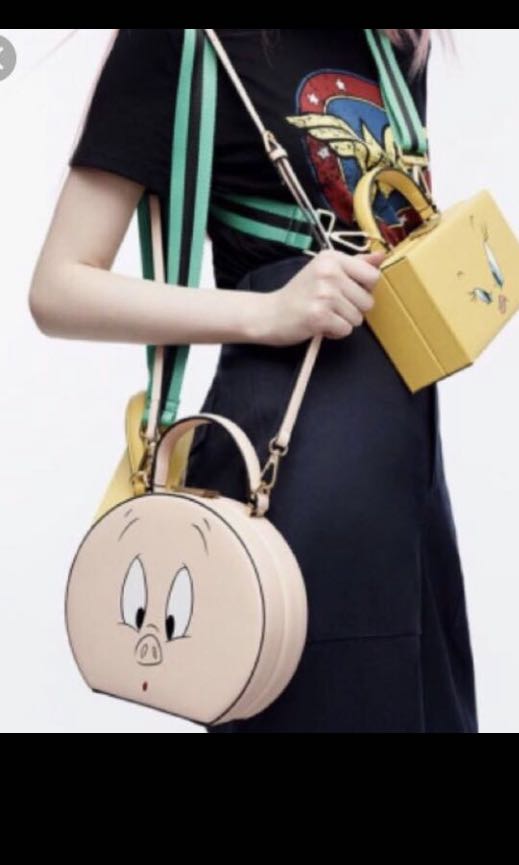 Rtp 50+ Zara looney tunes porky pig bag, Women's Fashion, Bags & Wallets, Tote Bags on Carousell
