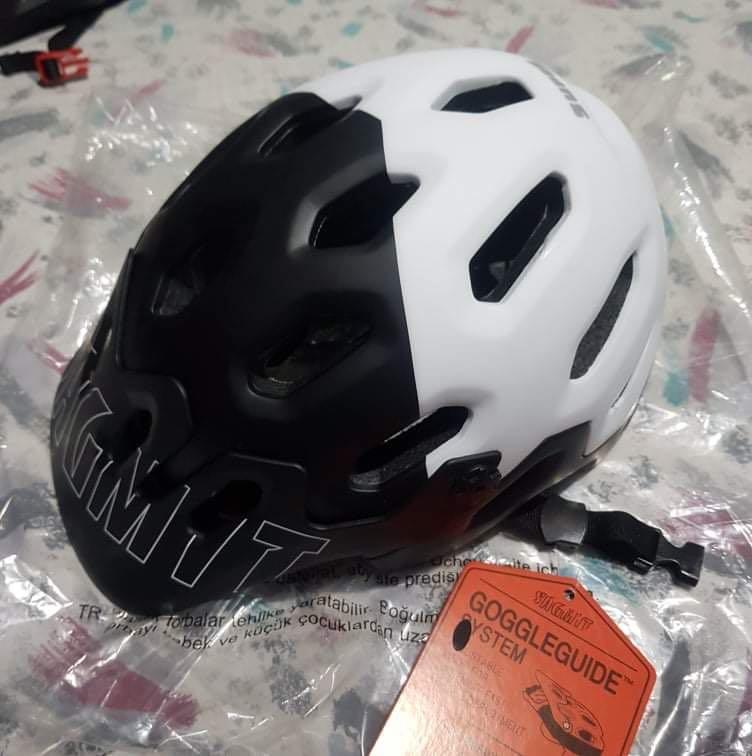 Sagmit RS7 Helmet Sports Equipment Other Sports Equipment and