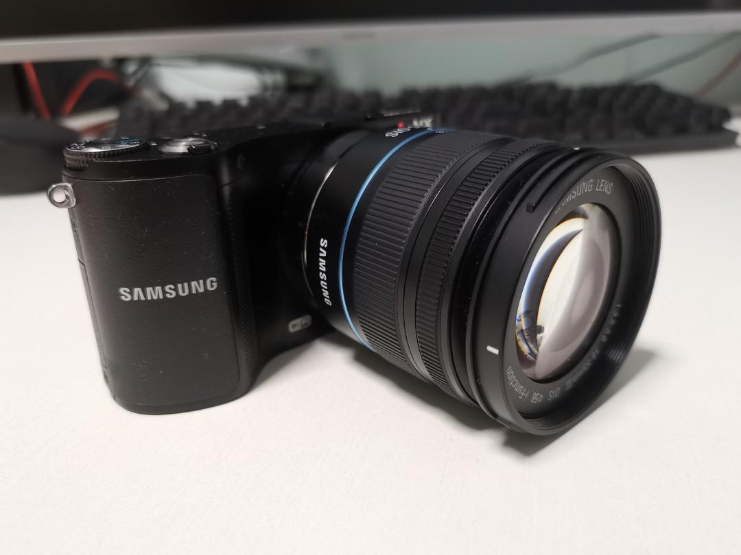 Samsung NX210 Mirrorless Camera, Photography, Cameras on Carousell