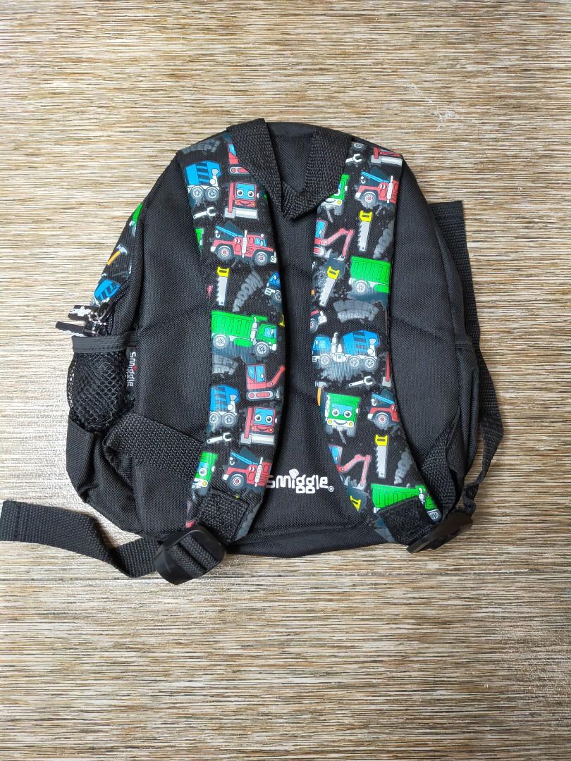 Smiggle bag (Category: Diaper Bags & Wetbags) located in Bulacan. Submitted by lucky88bynms (Listing ID 1046488677, Image 2). Description: .