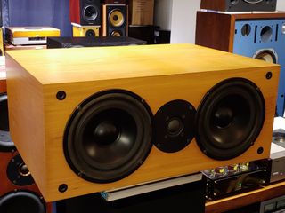 （分類：）位於 。 由 myhifi 提交（商品編號 1046576205，圖片 1）。簡介： 。