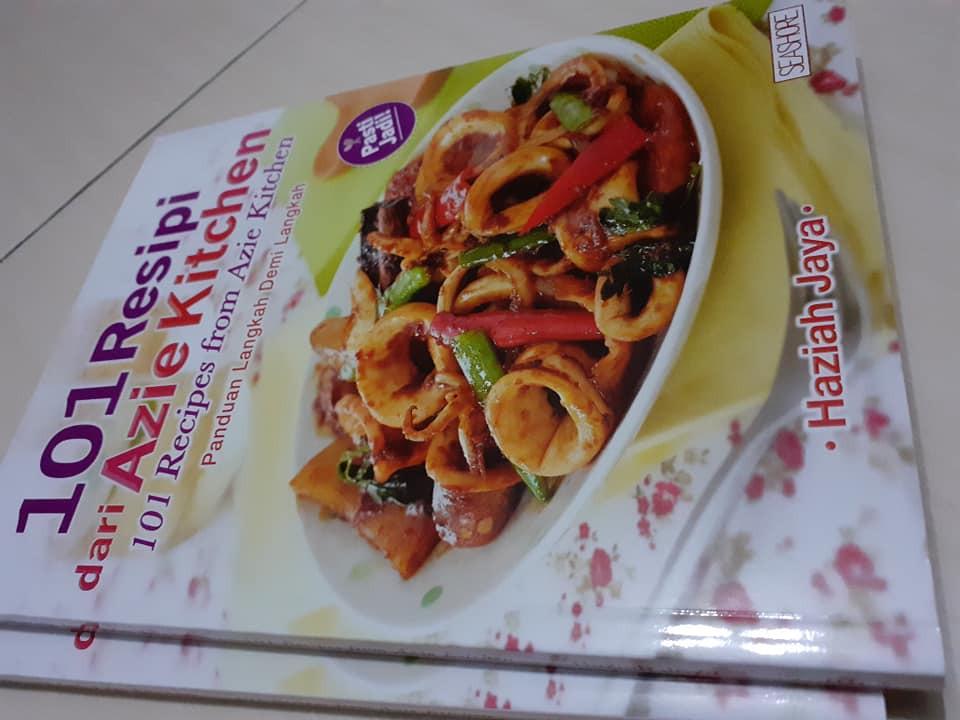 101 Resipi Dari Azie Kitchen Buku Resepi Books Stationery Books On Carousell
