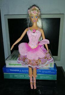 Barbie Chic Boutique Doll