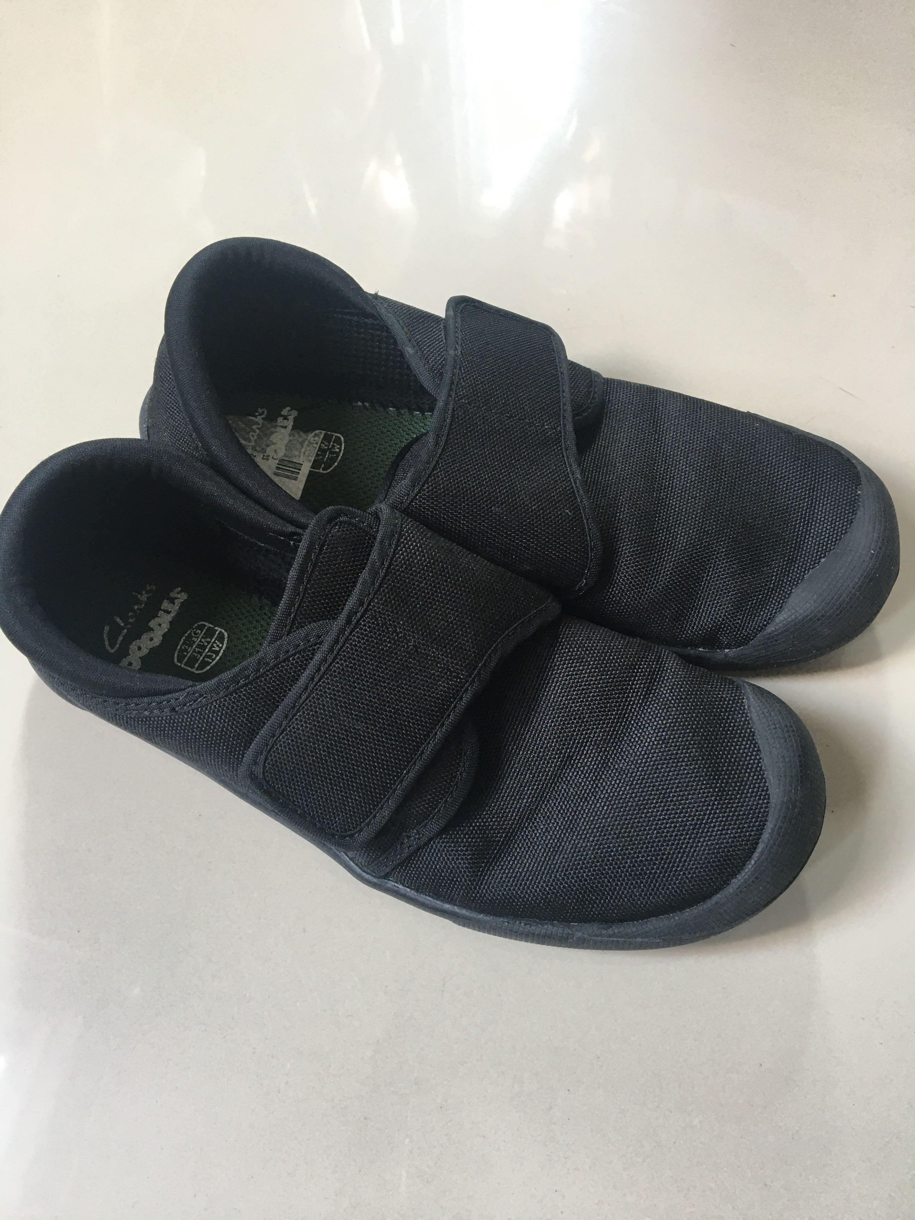 Clarks black doodles clearance