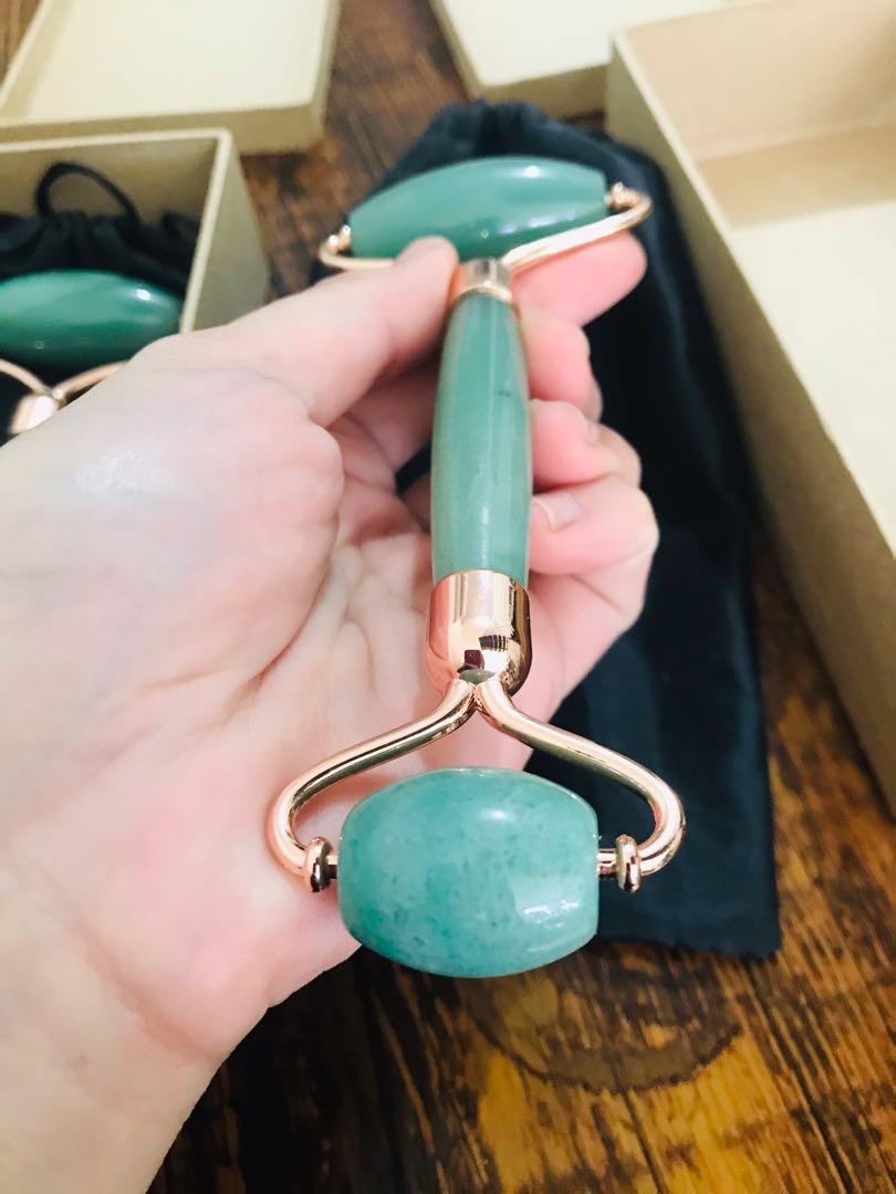 Buy 1 take 1Authentic Jade stone Facial roller (Category: Face Care) located in Paranaque City. Submitted by FLess.ph (Listing ID 1052612906, Image 3). Description: Please read! Regular price is 1299 each. Take both for php 1599 only!! Authentic Jade stone.