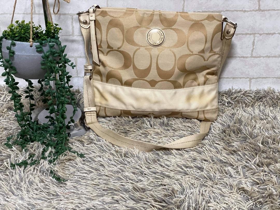 Coach f19220 sales