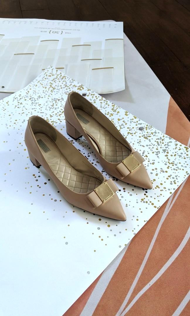 Cole haan tali bow hot sale pump