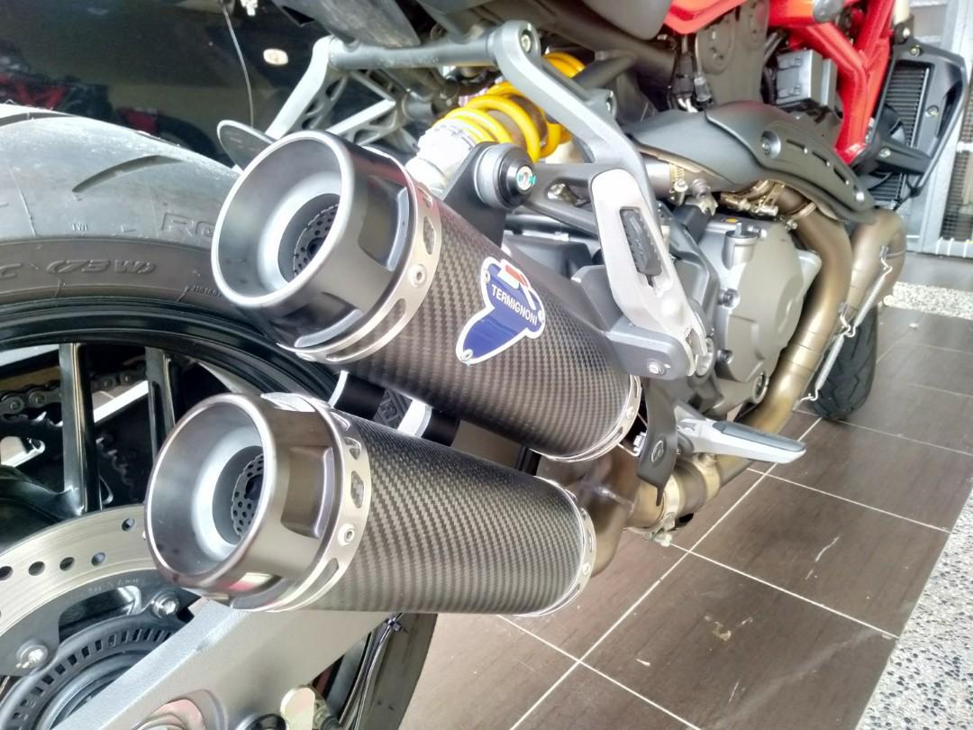 Exhaust Termignoni Slip On for Ducati Monster 821 Motorbikes on
