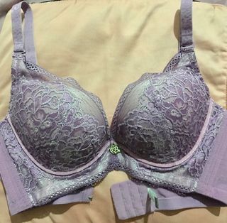 (Category: ) located in . Submitted by dearfriend (Listing ID 1052747880, Image 1). Description: .