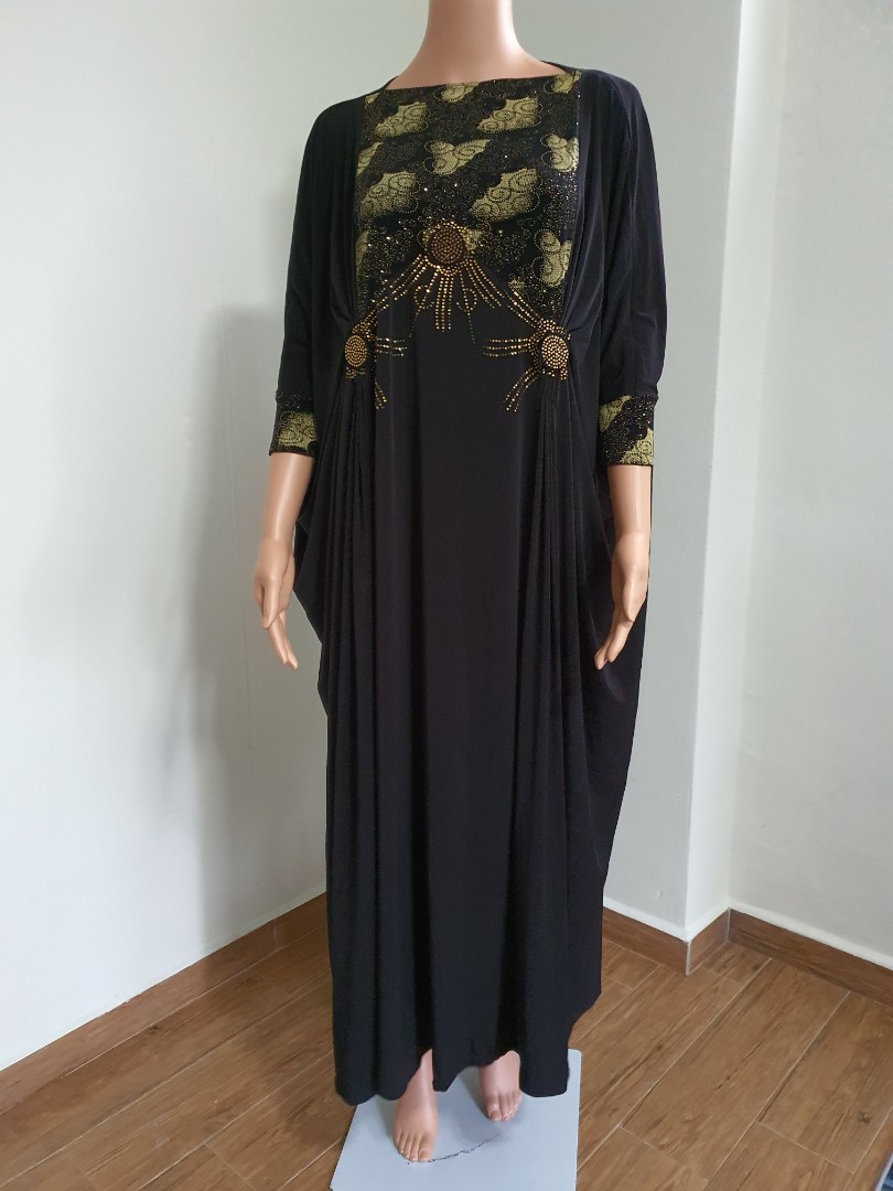 Gold Kaftan, Women's Fashion, Muslimah Fashion, Kaftans & Jubahs on ...