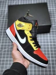 jordan 1 mid amarillo