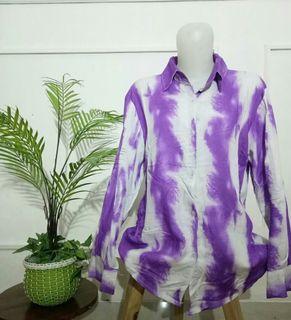 Kemeja tie dye