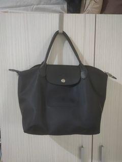 Longchamp 黑手提袋