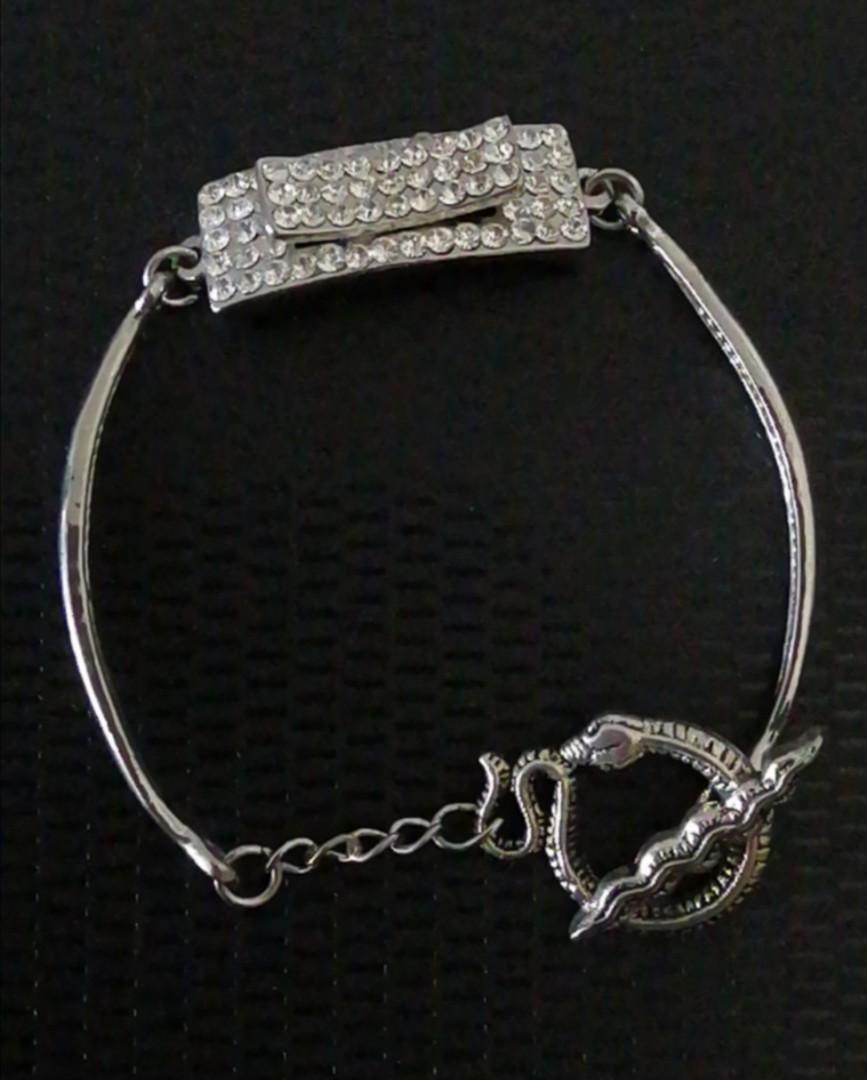 Necklaces (Category: Necklaces) located in Singapore. Submitted by geniebeads (Listing ID 1052607289, Image 5). Description: Different necklaces at different prices 🎶 1)K-wave silver Cuban n thin necklace w pearl, striking contrast beauty @$15 📢2) crystal bracelet @$8😘 beautiful n affordable, wrist up to 15cm Bracelet showcase a 2 layered crystal embedded centrepiece w snake clasp 🎶 3)Lovely cube pendant on fine silver box chain @$11, cube pe