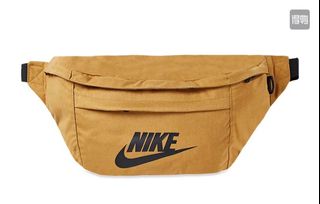 （分類：）位於 。 由 t.t.sneaker 提交（商品編號 1052728141，圖片 1）。簡介： 。
