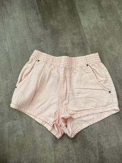 (Category: ) located in . Submitted by iffuni (Listing ID 1052597781, Image 1). Description: .