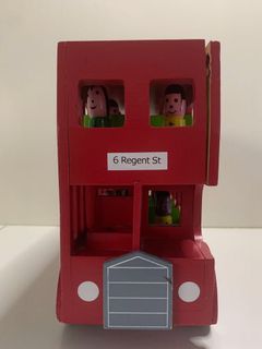 Hamleys london bus online