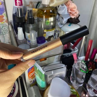 (Category: ) located in . Submitted by decluttereditemss (Listing ID 1052737877, Image 1). Description: .