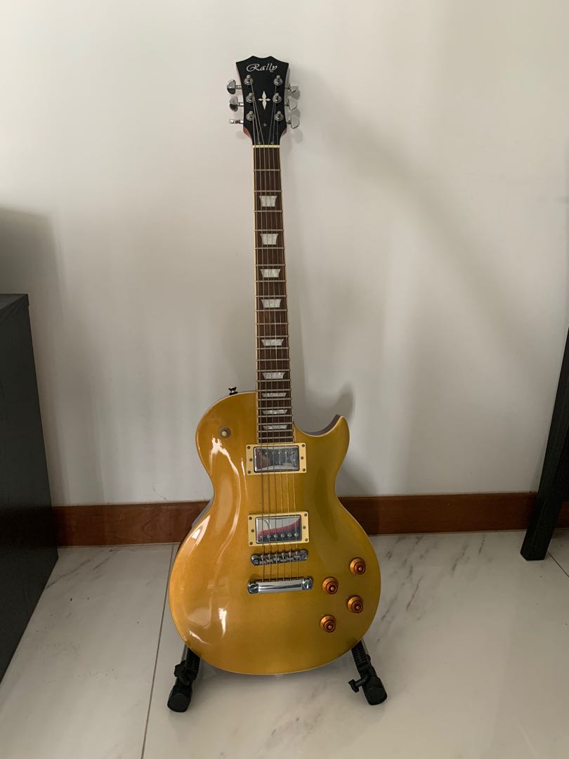 Rally Electric Guitar with stand, case, cable, Hobbies & Toys, Music