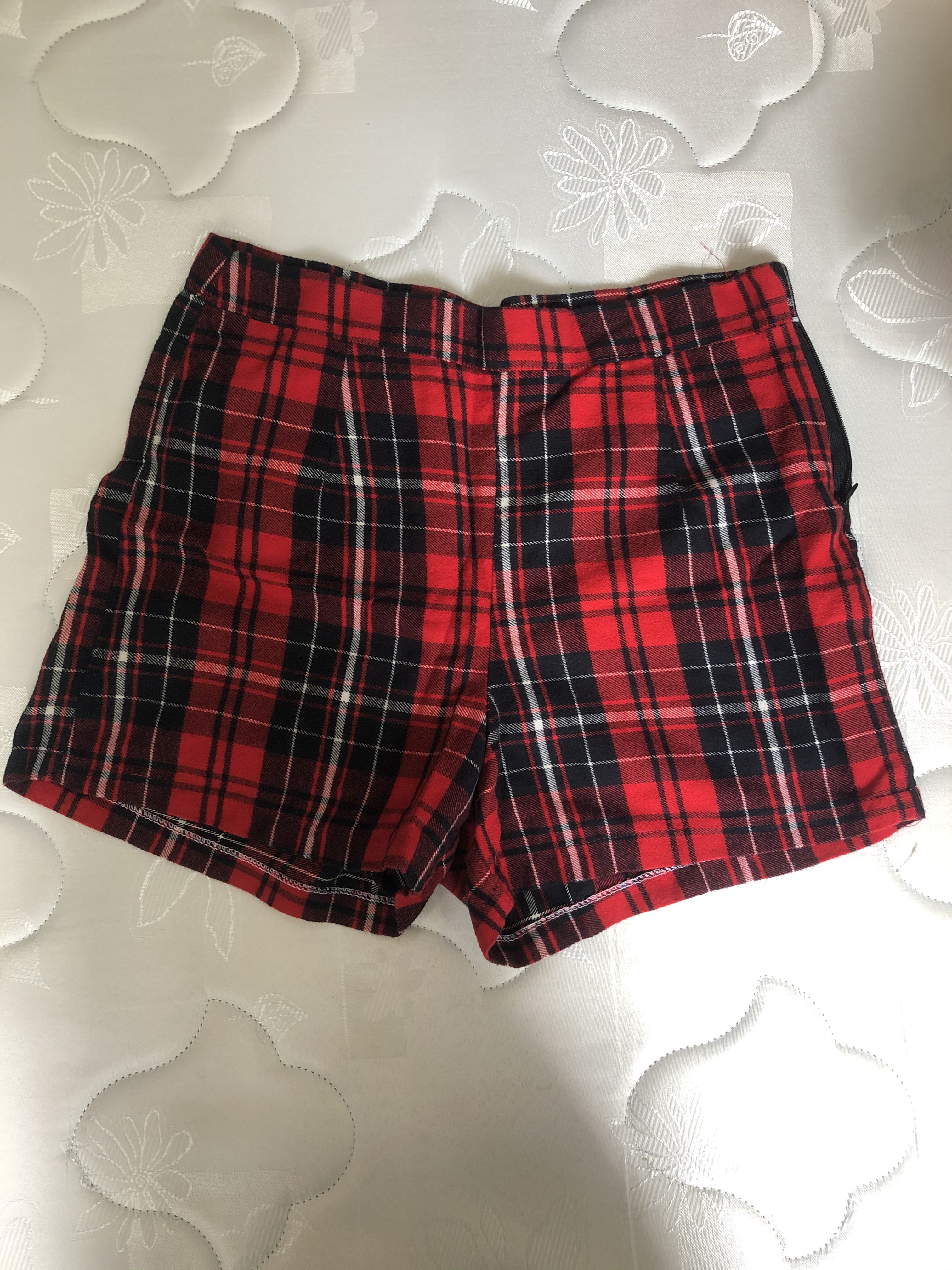 Red checkered shorts 2025