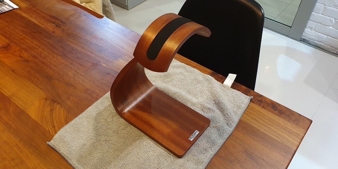 Rooms audio clearance line headphone stand
