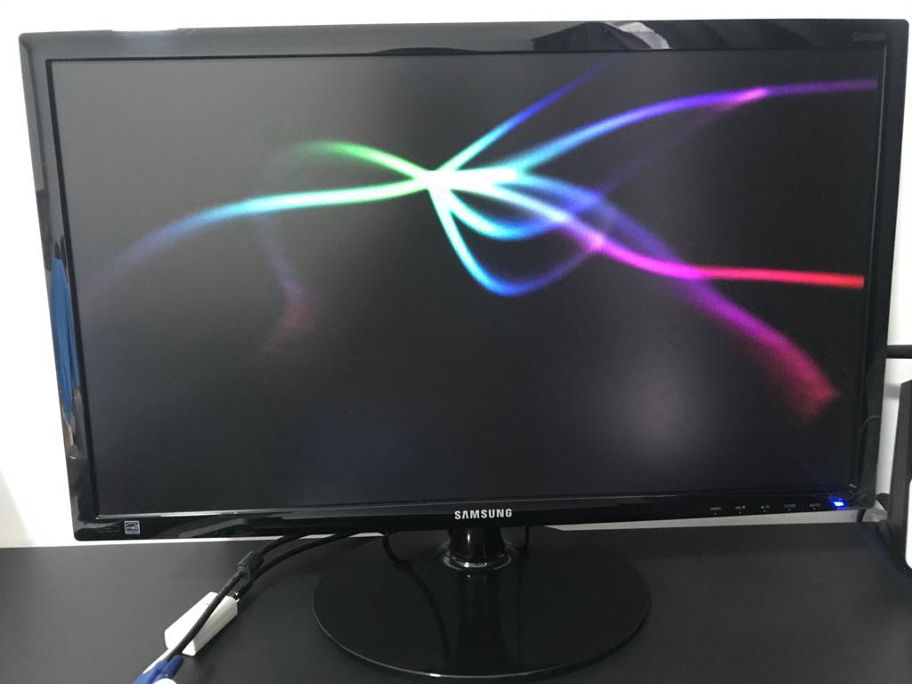 Samsung 24 inch Monitor S24D300, Computers & Tech, Parts & Accessories