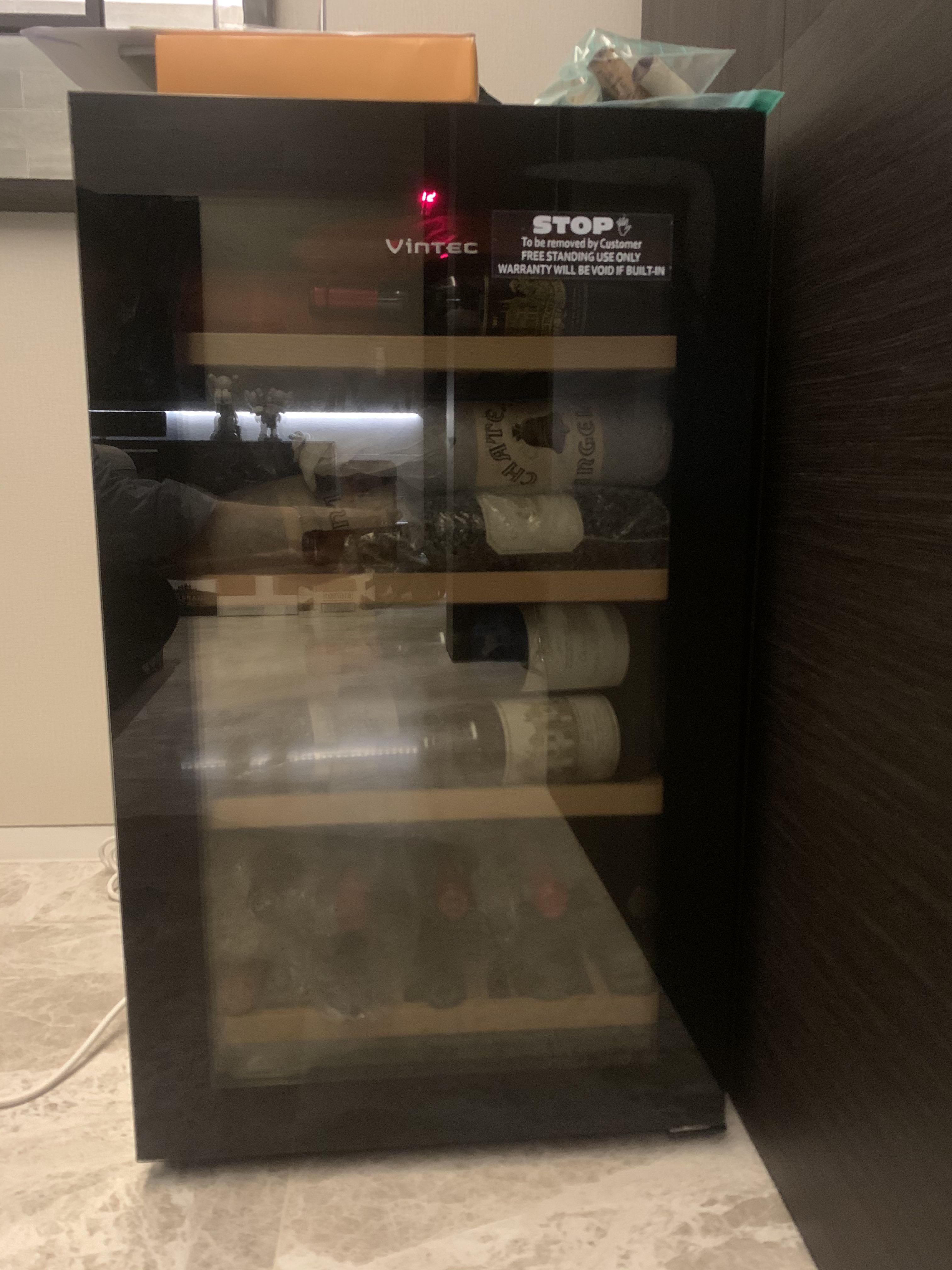 Vintec Wine Fridge/Chiller, TV & Home Appliances, Kitchen Appliances