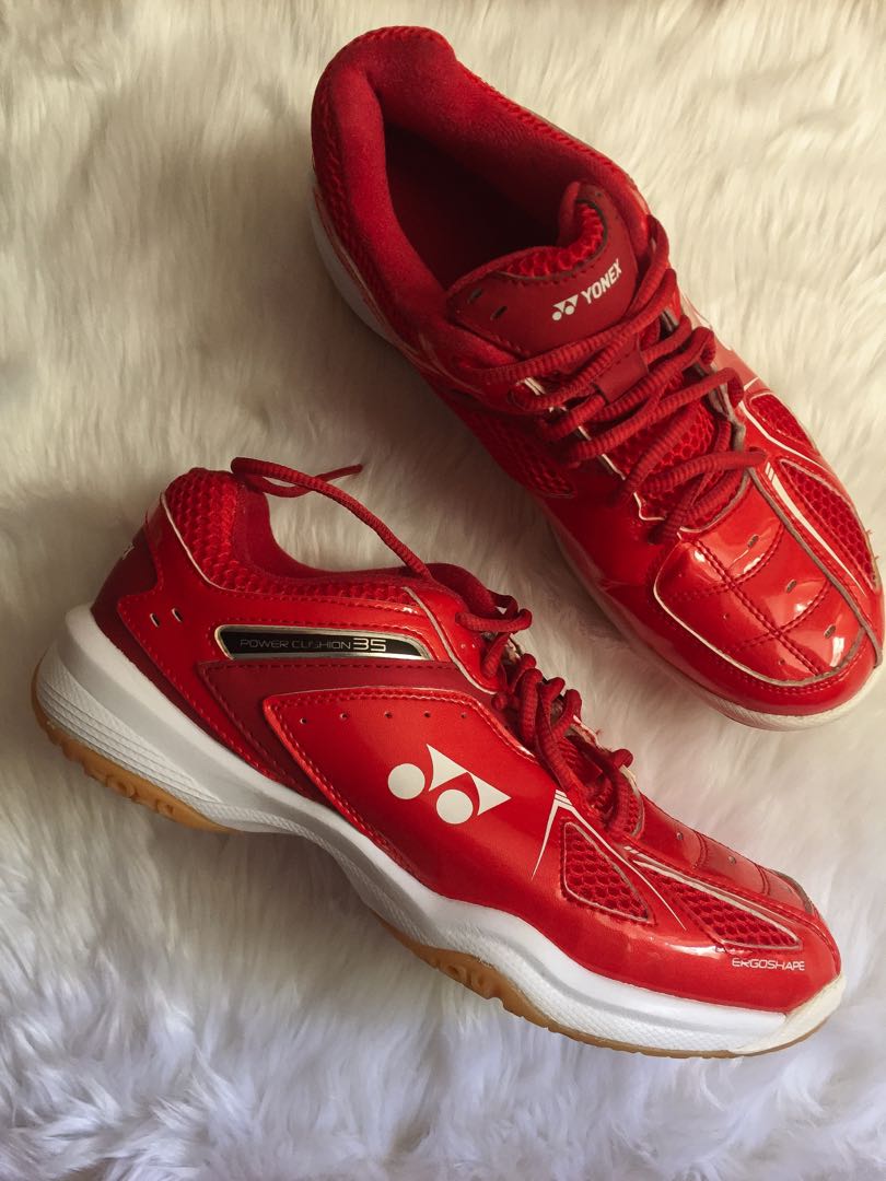 yonex badminton shoes under 1000