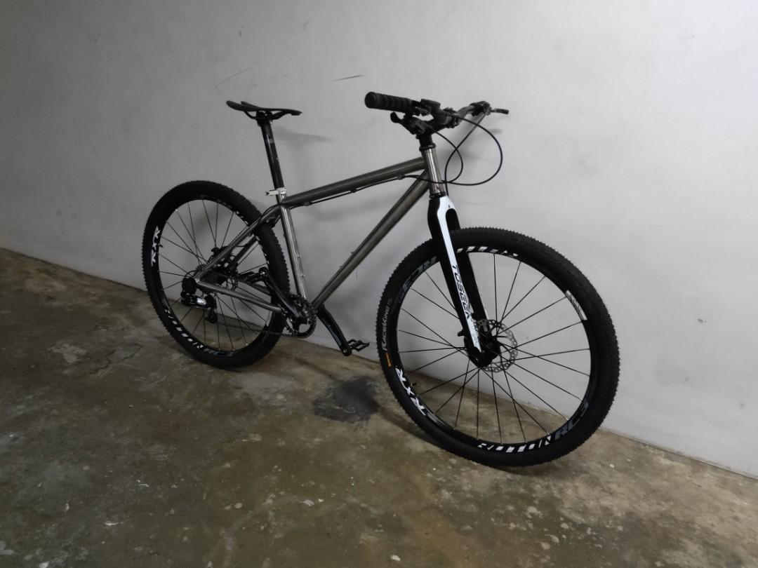 hybrid road mountain bike