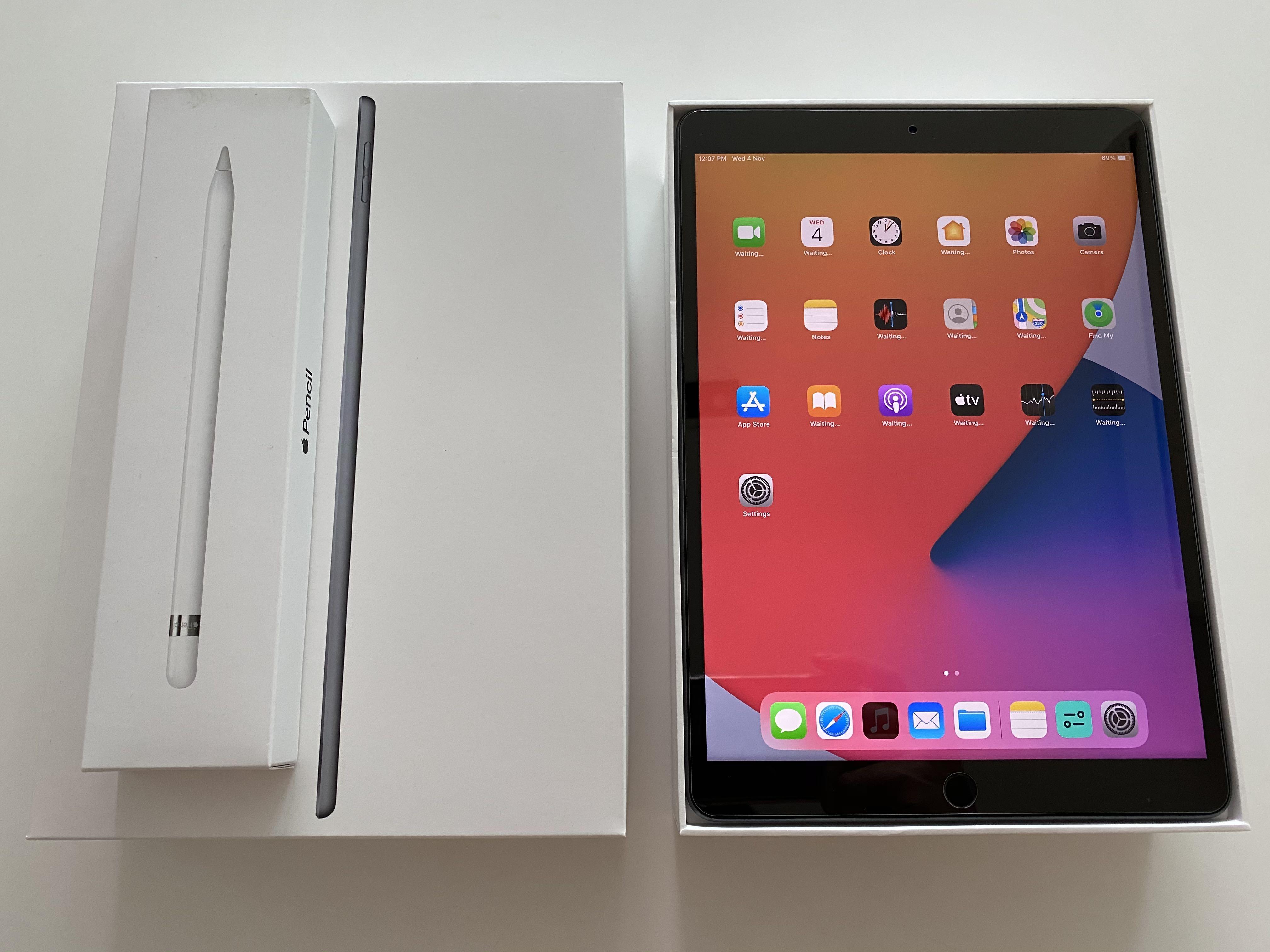 6 Months Old Ipad Air 3 19 Wifi 64gb With Apple Pencil 1st Gen Applecare Mobile Phones Tablets Tablets On Carousell