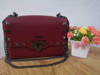 (Category: ) located in . Submitted by yiancollections (Listing ID 1046819701, Image 1). Description: .
