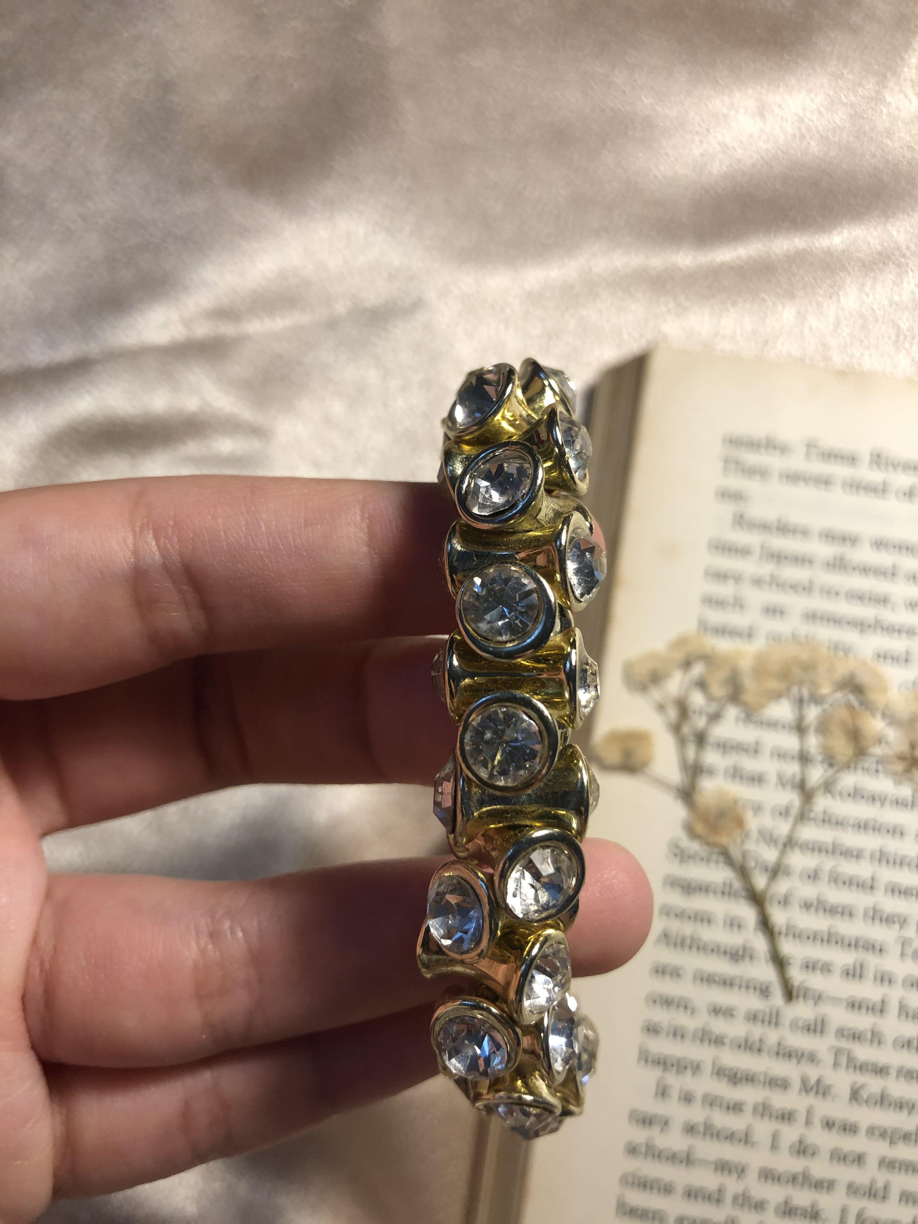 Bracelets (Category: Bracelets) located in Singapore. Submitted by nurin.02 (Listing ID 1046797838, Image 3). Description: ctb for more info! .