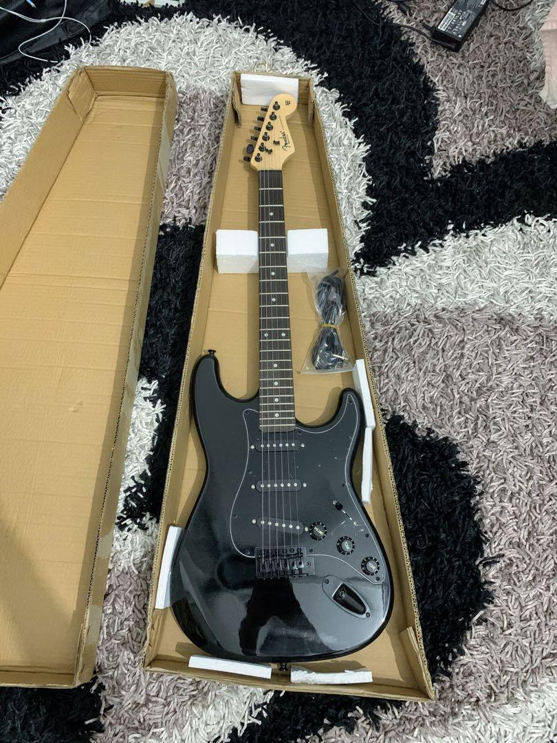 Fender Electric Guitar (black colour), Hobbies & Toys, Music & Media