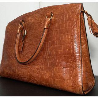 FINO Leather Handbag