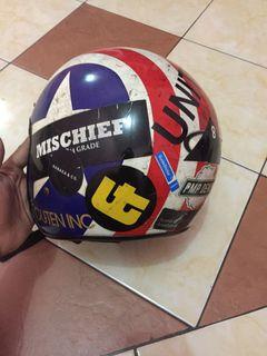 Helm seadanya