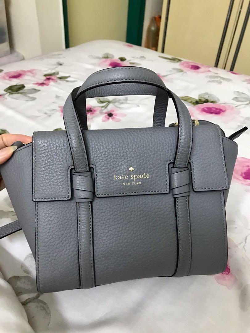 70% OFF] Kate Spade Authentic Navy Grey Daniels Drive Small Abigail Satchel  , Women's Fashion, Bags & Wallets, Purses & Pouches on Carousell