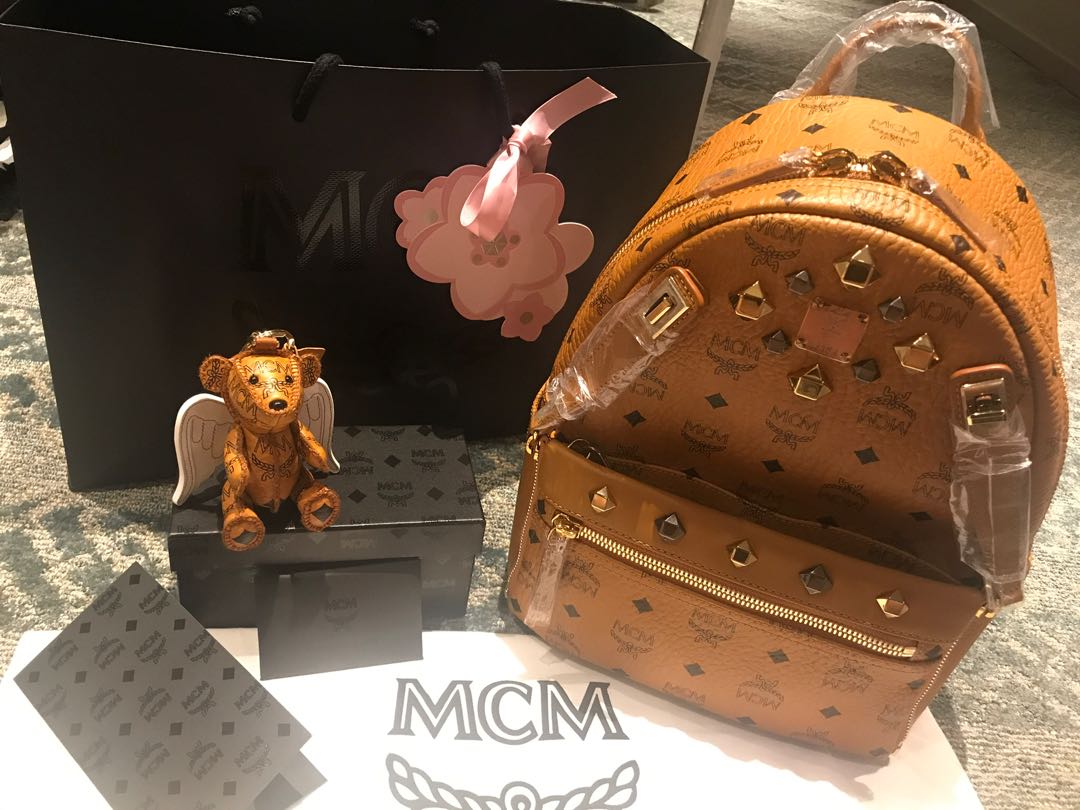 Mcm Women'S Leather Backpack fullbox With Key Chain And Wallet, Beautiful  Quality Goods