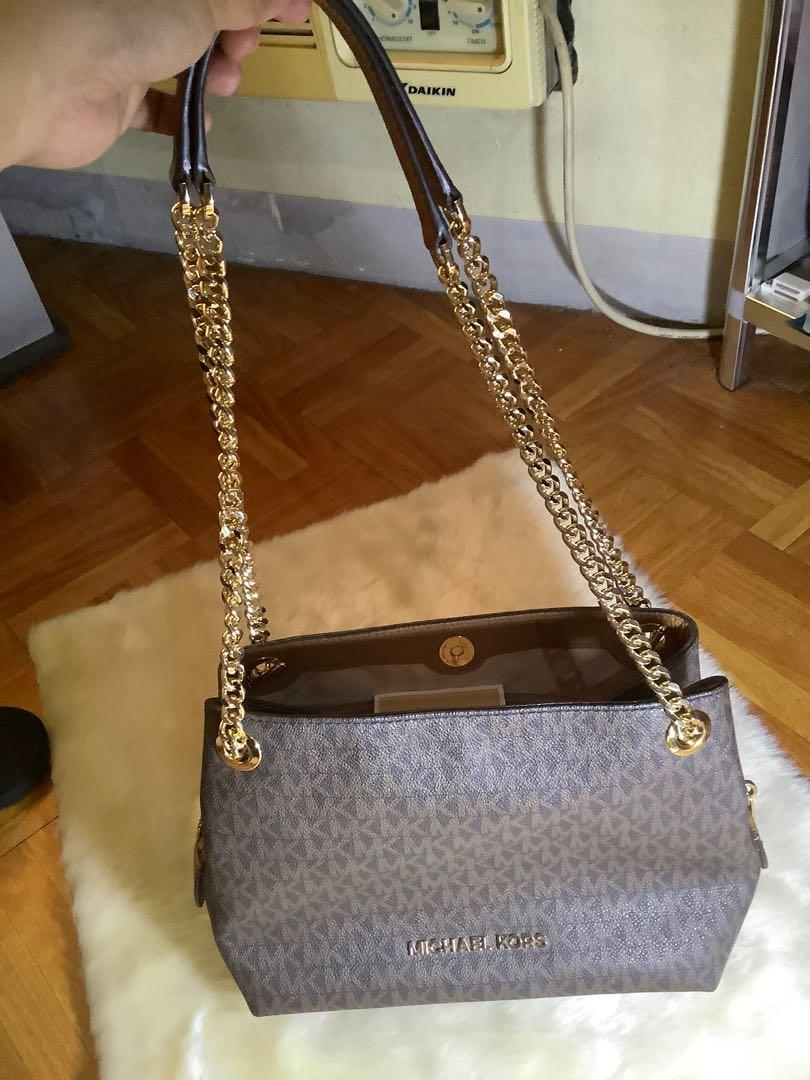 Medium chain best sale messenger signature bag